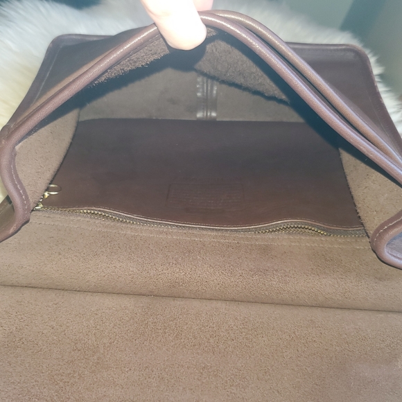 Vintage Coach Willis Purse - Picture 9 of 14